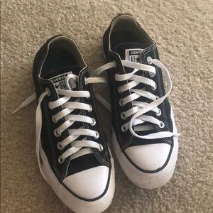 Black chuck talyor converse